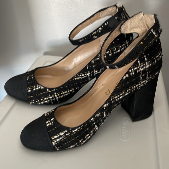 Mary Jane, black and white fabric heels, size 6 1/2 Unisa - Picture 2 of 6